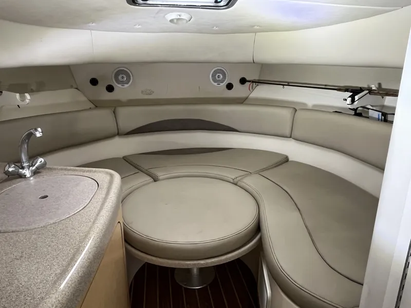 Slide: The Image of Boston Whaler Conquest 28 2001 - 7591252