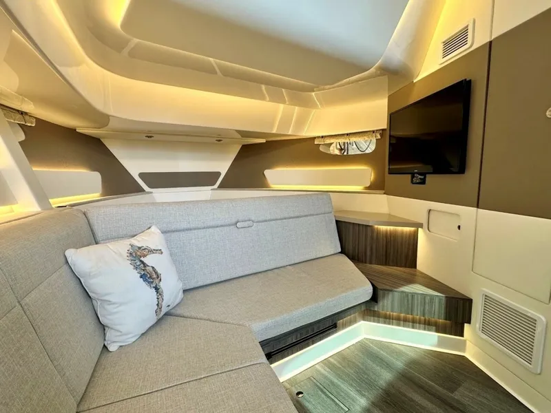 Slide: The Image of Sea Ray 37 Sundancer 370 OB 2022 - 7591400
