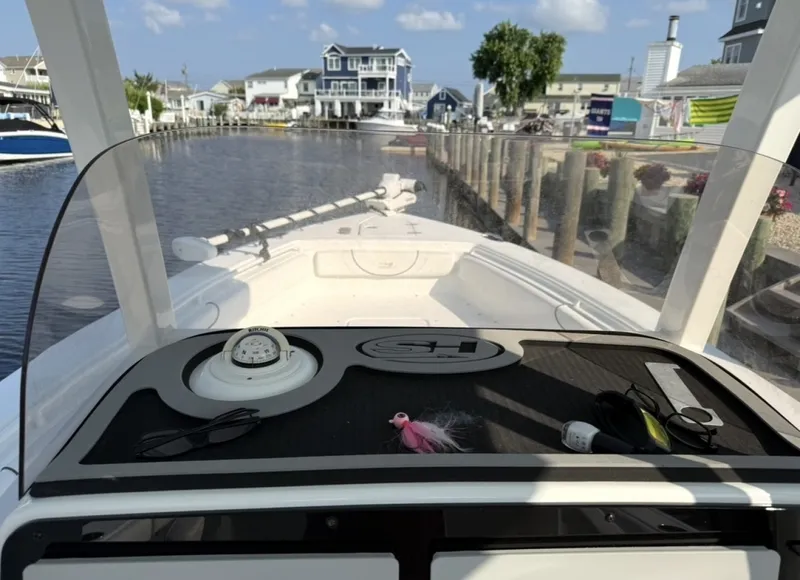 Slide: The Image of Sea Hunt Gamefish 27FS 2016 - 7591762