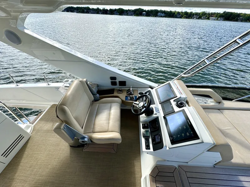 Slide: The Image of Sea Ray L650 Fly 2017 - 7595783