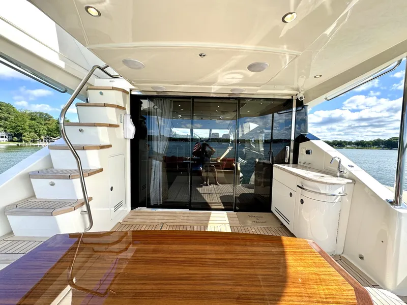 Slide: The Image of Sea Ray L650 Fly 2017 - 7595712