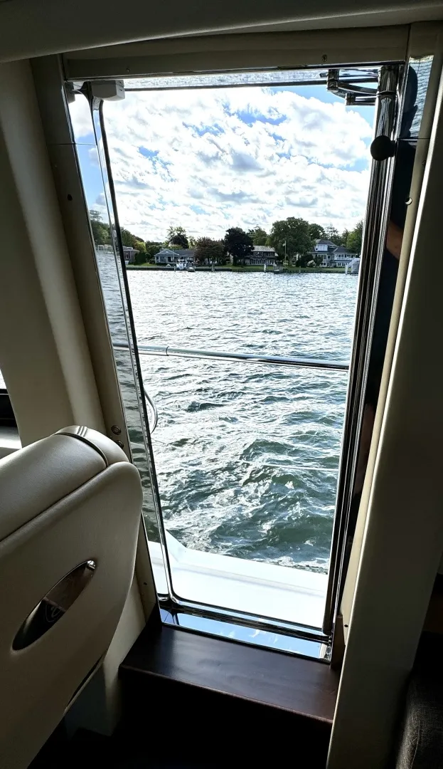 Slide: The Image of Sea Ray L650 Fly 2017 - 7595830
