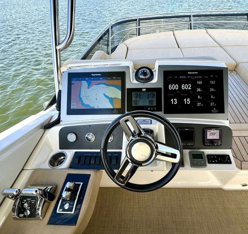 Slide: The Image of Sea Ray L650 Fly 2017 - 7595747