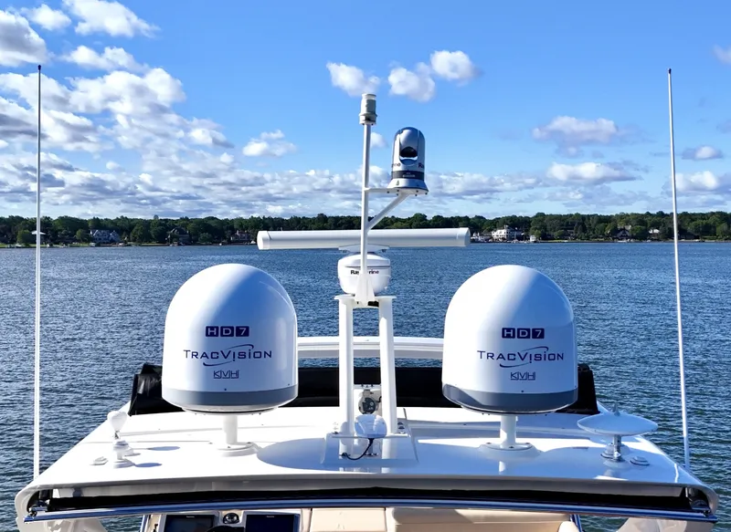 Slide: The Image of Sea Ray L650 Fly 2017 - 7595782