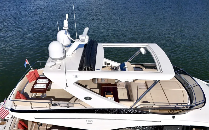 Slide: The Image of Sea Ray L650 Fly 2017 - 7595746
