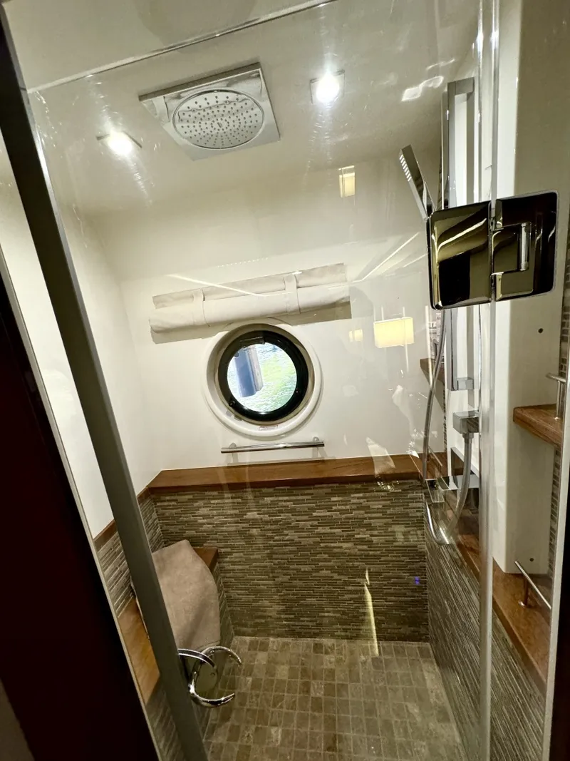 Slide: The Image of Sea Ray L650 Fly 2017 - 7595793