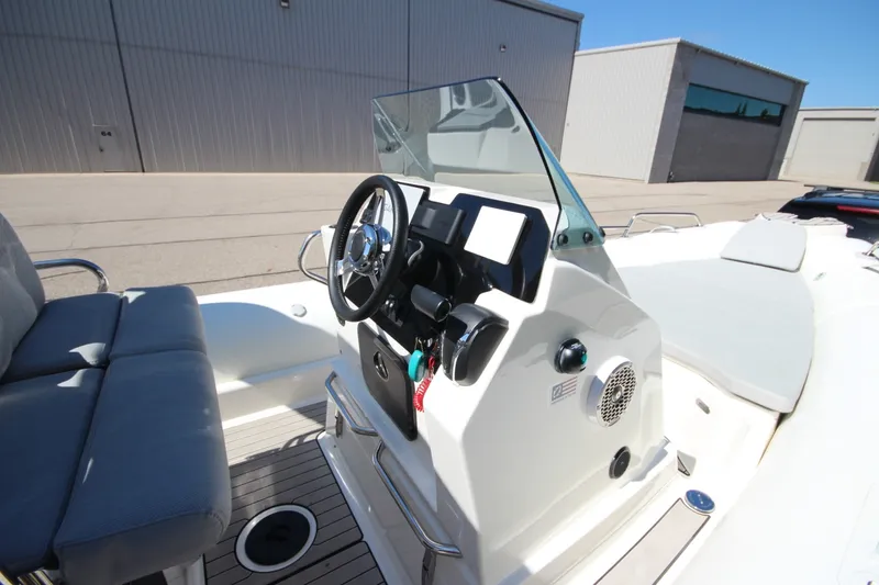 Slide: The Image of Zodiac Medline 7.5 & Trailer 2023 - 7670875