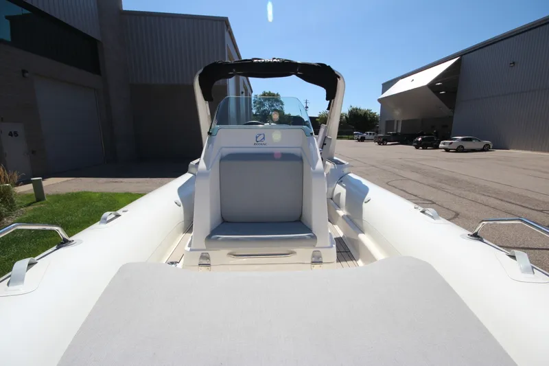Slide: The Image of Zodiac Medline 7.5 & Trailer 2023 - 7670878