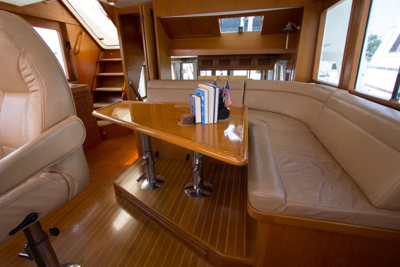 Slide: The Image of Pilothouse Seating - 7596741