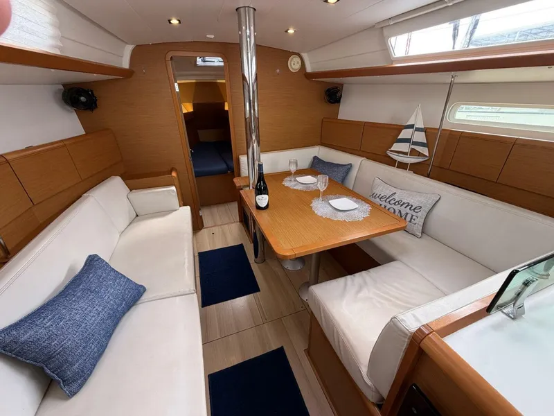 Slide: The Image of Jeanneau Sun Odyssey 389 2018 - 7596896