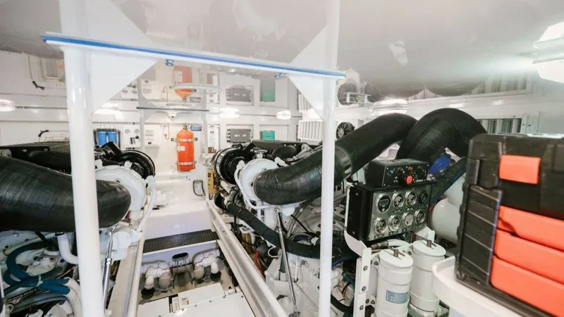 Slide: The Image of 2007 64 Viking CNV Evil Eyes Engine Room (5) - 7600778
