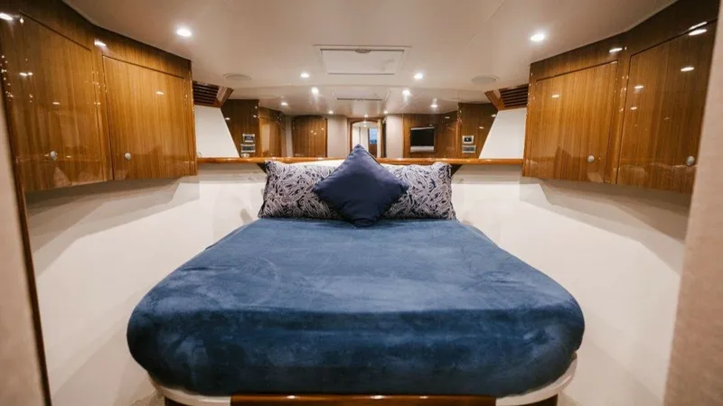 Slide: The Image of 2007 64 Viking CNV Evil Eyes Forward Stateroom (2) - 7600754
