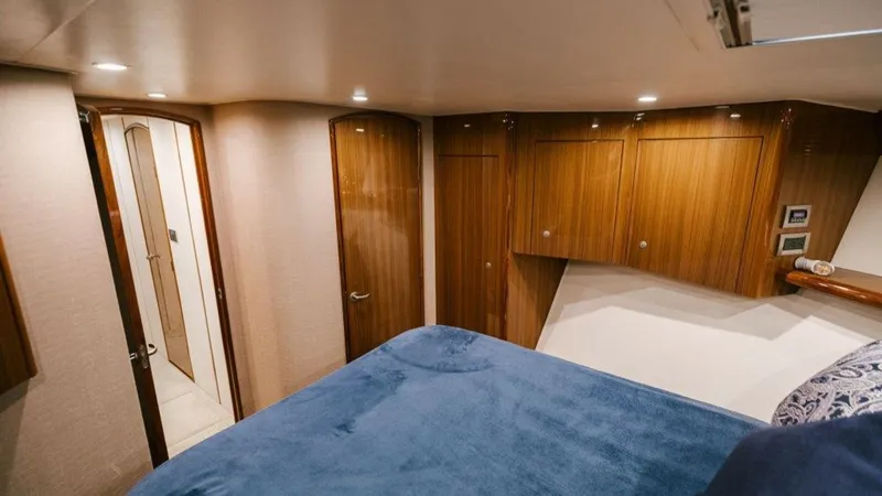 Slide: The Image of 2007 64 Viking CNV Evil Eyes Forward Stateroom (4) - 7600755