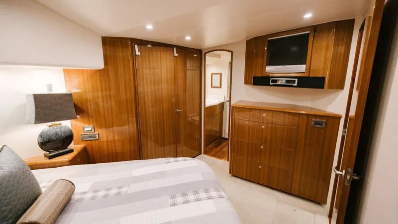 Slide: The Image of 2007 64 Viking CNV Evil Eyes Master Stateroom (4) - 7600751