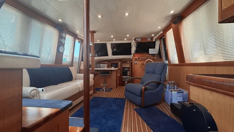 Slide: The Image of Mainship 430 2006 - 7599383