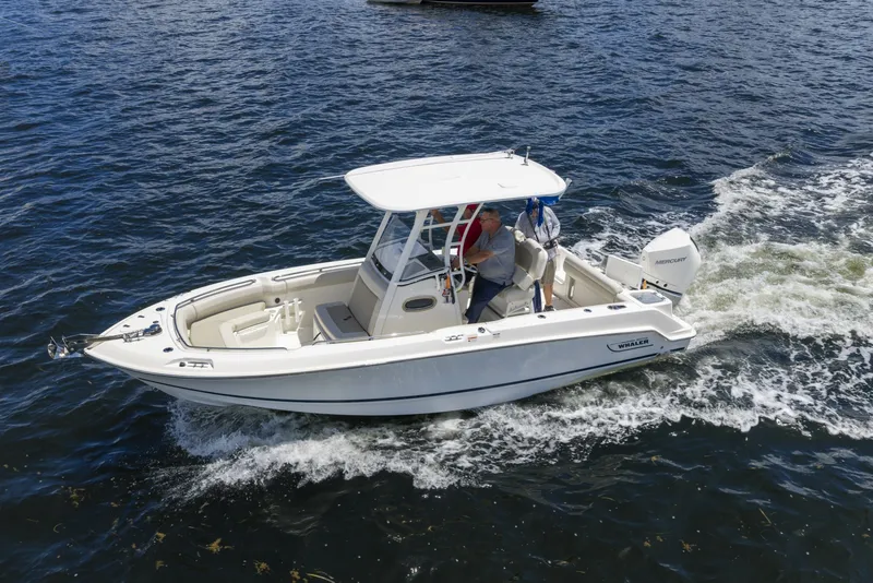 Slide: The Image of Boston Whaler 230 OUTRAGE 2021 - 7601240