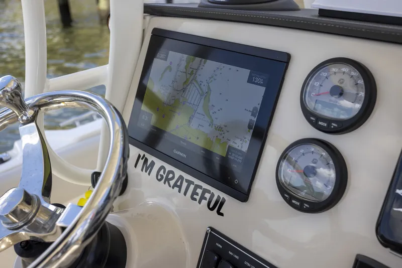 Slide: The Image of Boston Whaler 230 OUTRAGE 2021 - 7601186