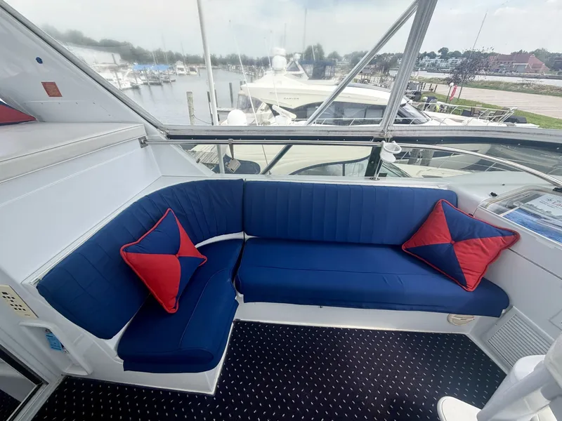Slide: The Image of Hatteras 52 Cockpit Motor Yacht 1999 - 7601388