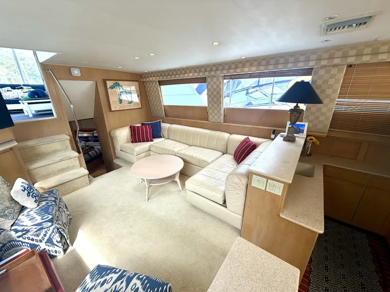 Slide: The Image of Hatteras 52 Cockpit Motor Yacht 1999 - 7601405