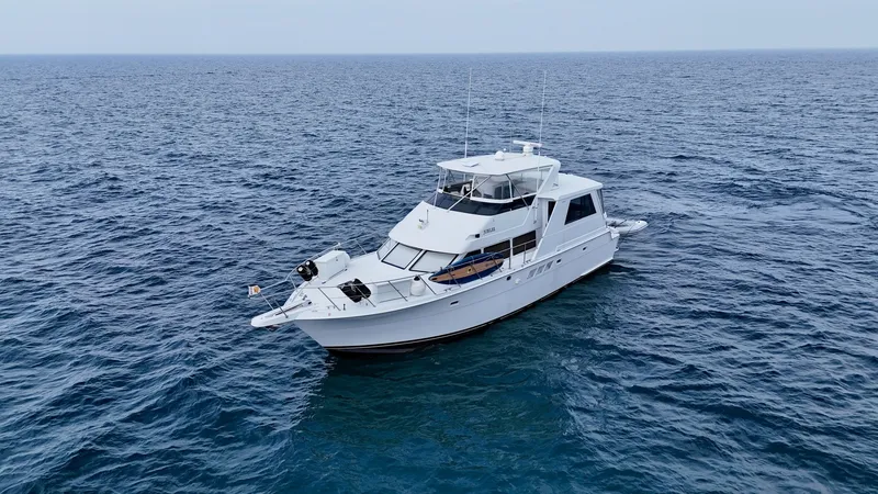Slide: The Image of Hatteras 52 Cockpit Motor Yacht 1999 - 7601374