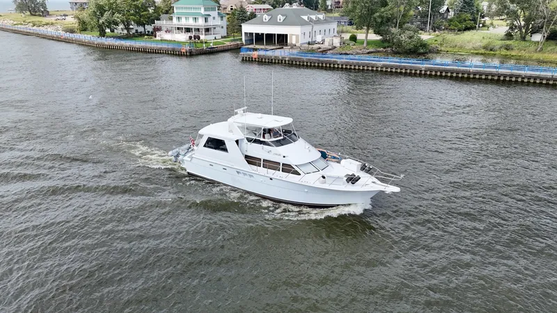 Slide: The Image of Hatteras 52 Cockpit Motor Yacht 1999 - 7601381