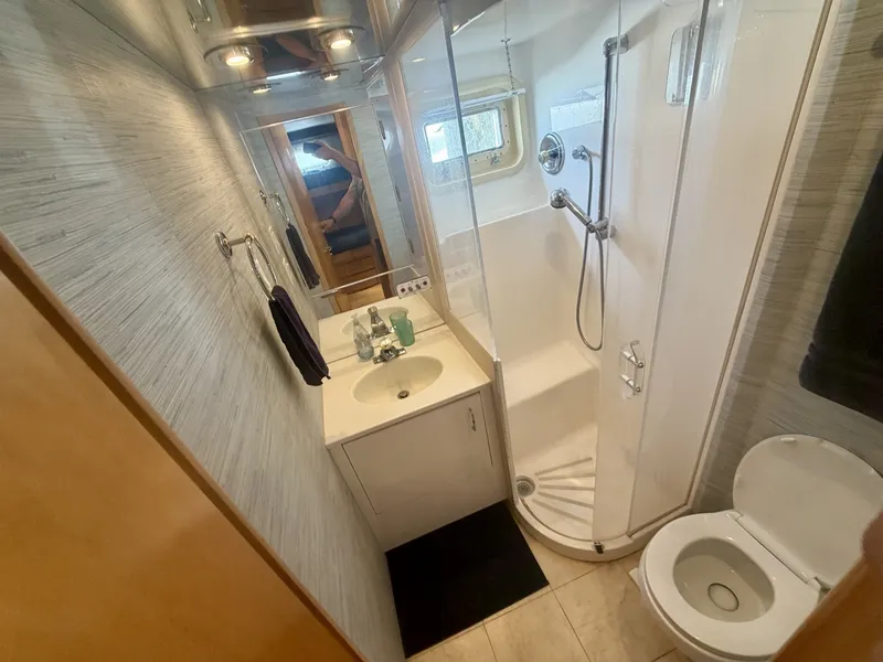Slide: The Image of Hatteras 52 Cockpit Motor Yacht 1999 - 7601400
