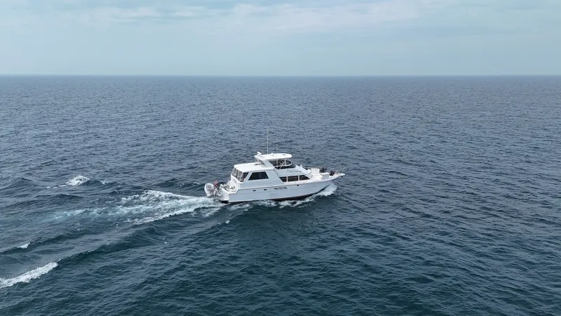 Slide: The Image of Hatteras 52 Cockpit Motor Yacht 1999 - 7601378