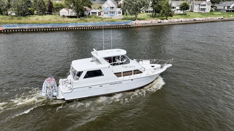 Slide: The Image of Hatteras 52 Cockpit Motor Yacht 1999 - 7601382
