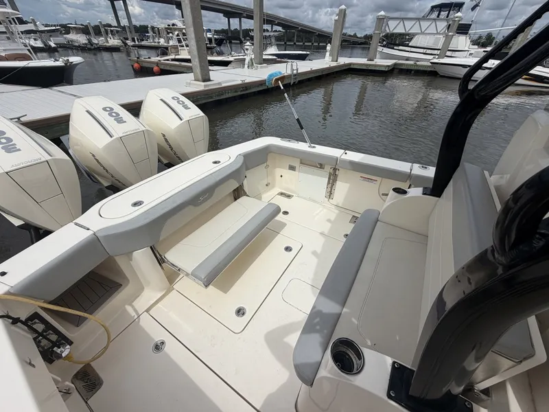 Slide: The Image of Scout 355 LXF 2023 - 7601332