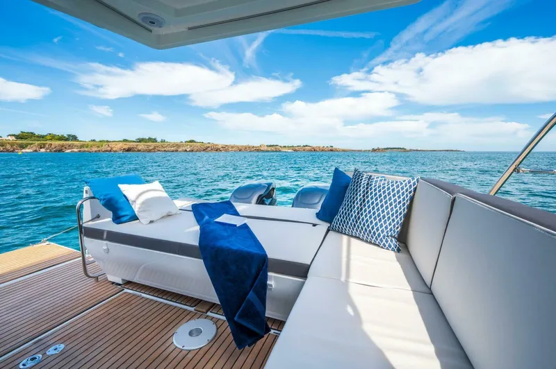 Slide: The Image of Beneteau Antares 11 2027 - 7601319
