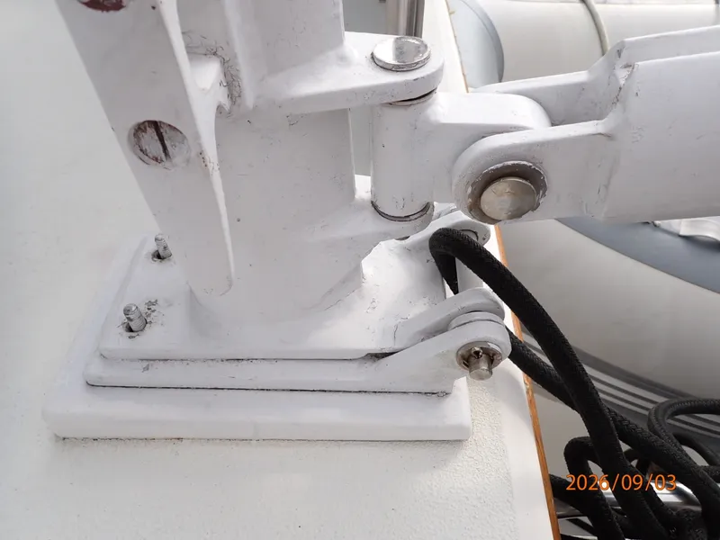 Slide: The Image of 42' Grand Banks mast base hinge - 7602275