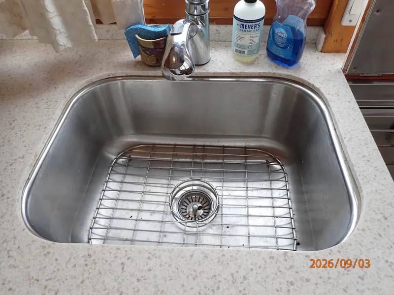 Slide: The Image of 42' Grand Banks galley sink - 7602243