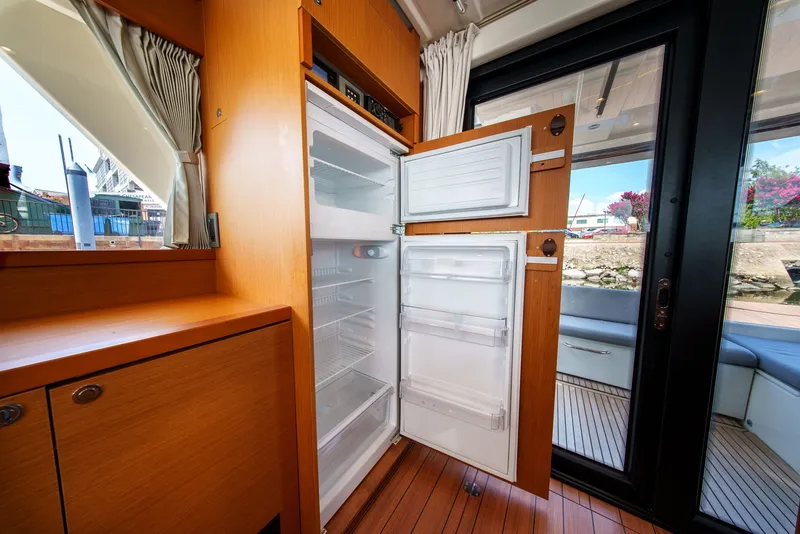 Slide: The Image of Beneteau Swift Trawler 54 2026 - 7602133
