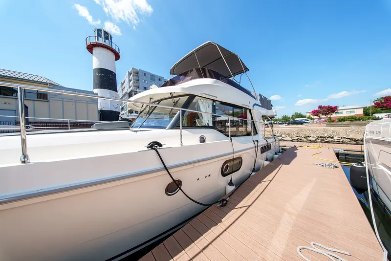 Slide: The Image of Beneteau Swift Trawler 54 2026 - 7602125