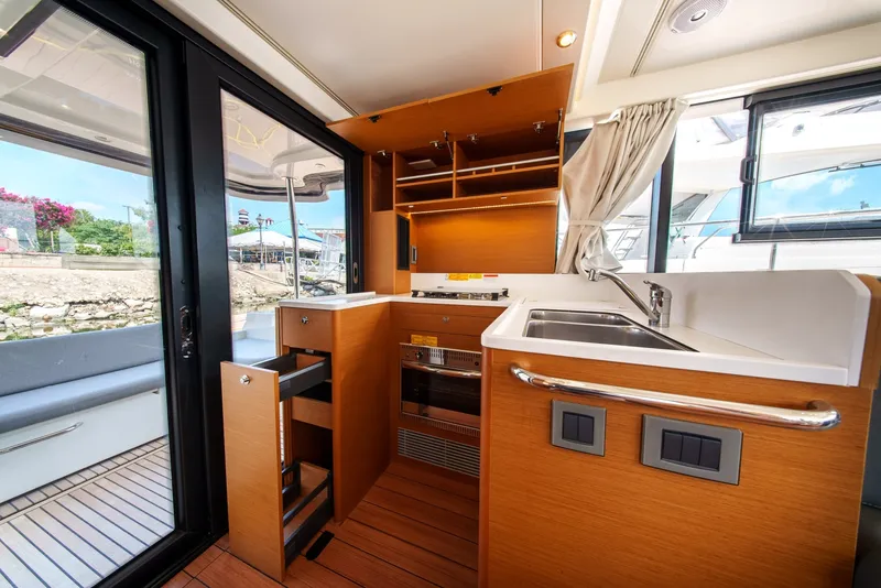 Slide: The Image of Beneteau Swift Trawler 54 2026 - 7602134