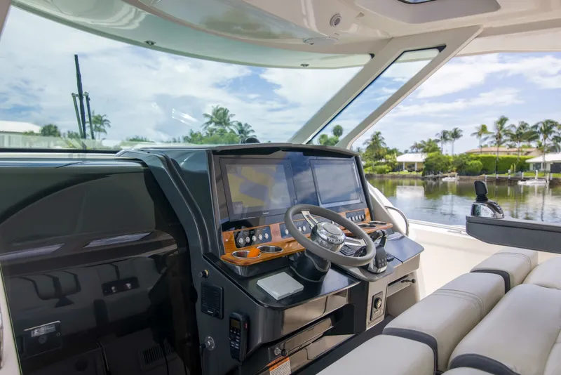 Slide: The Image of Tiara Yachts 38LS - One One 2019 Tiara Yachts 38LS - One One - 7602562