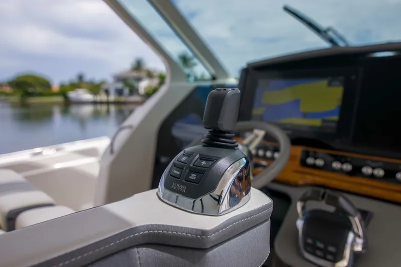 Slide: The Image of Tiara Yachts 38LS - One One 2019 Tiara Yachts 38LS - One One - 7602566
