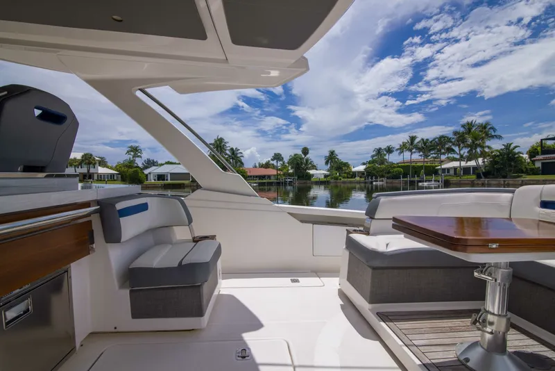 Slide: The Image of Tiara Yachts 38LS - One One 2019 Tiara Yachts 38LS - One One - 7602543