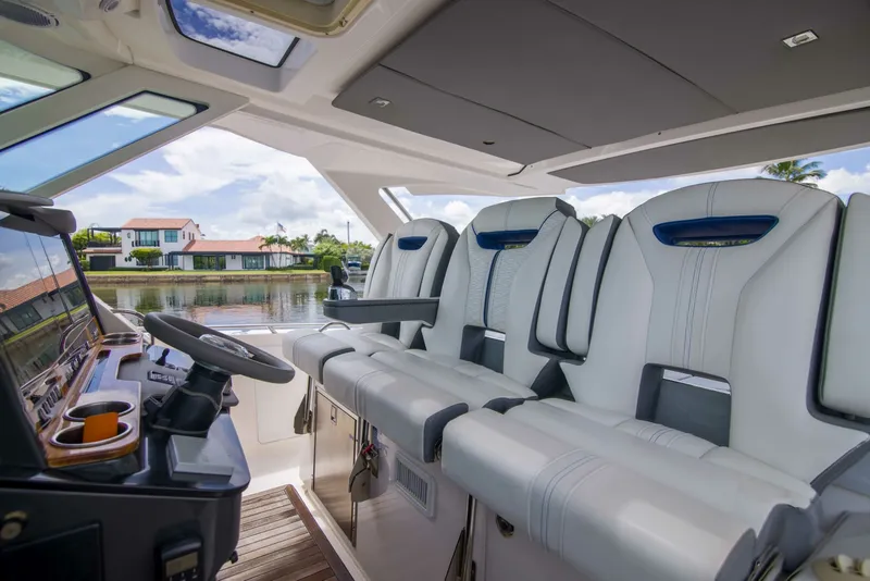 Slide: The Image of Tiara Yachts 38LS - One One 2019 Tiara Yachts 38LS - One One - 7602564