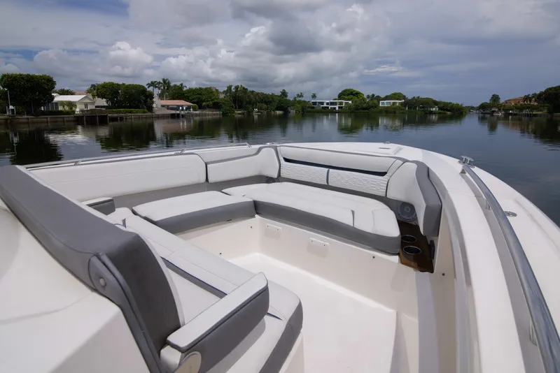 Slide: The Image of Tiara Yachts 38LS - One One 2019 Tiara Yachts 38LS - One One - 7602534