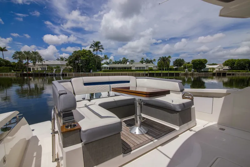 Slide: The Image of Tiara Yachts 38LS - One One 2019 Tiara Yachts 38LS - One One - 7602541