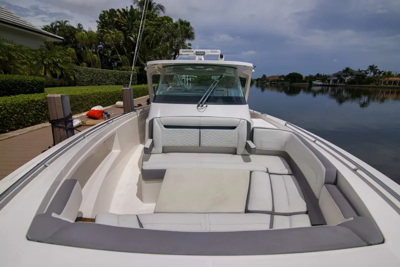 Slide: The Image of Tiara Yachts 38LS - One One 2019 Tiara Yachts 38LS - One One - 7602530