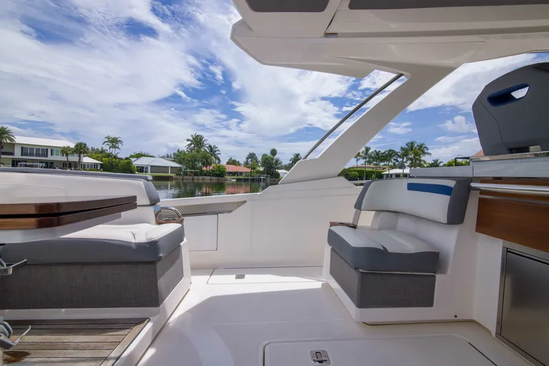 Slide: The Image of Tiara Yachts 38LS - One One 2019 Tiara Yachts 38LS - One One - 7602548