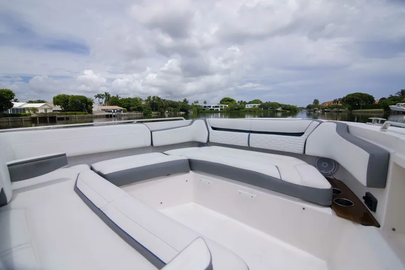 Slide: The Image of Tiara Yachts 38LS - One One 2019 Tiara Yachts 38LS - One One - 7602535