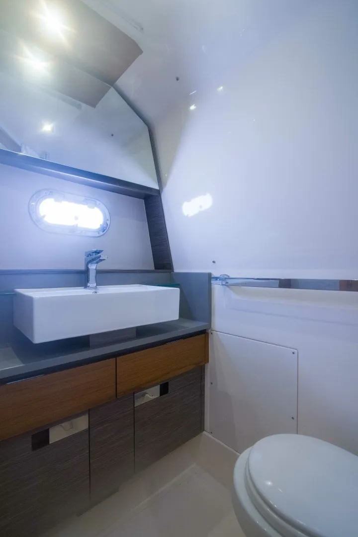 Slide: The Image of Tiara Yachts 38LS - One One 2019 Tiara Yachts 38LS - One One - 7602584