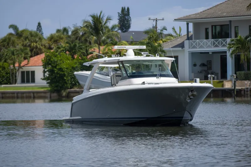 Slide: The Image of Tiara Yachts 38LS - One One 2019 Tiara Yachts 38LS - One One - 7602482