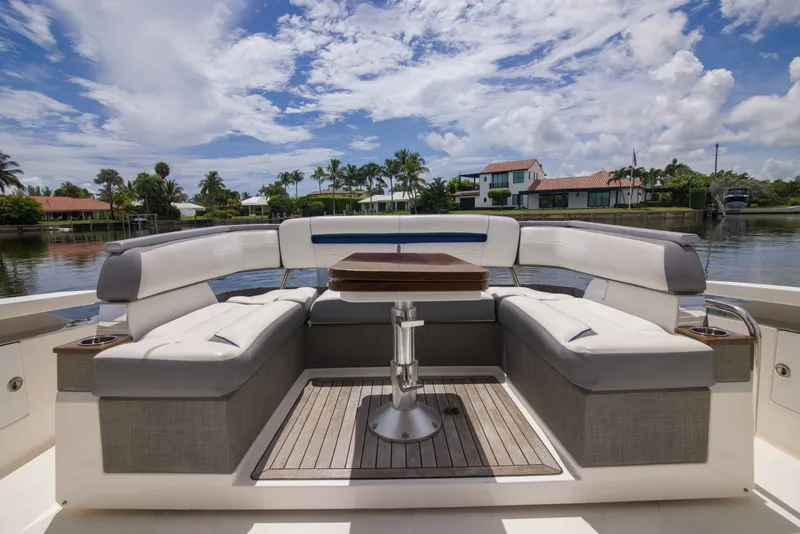Slide: The Image of Tiara Yachts 38LS - One One 2019 Tiara Yachts 38LS - One One - 7602545