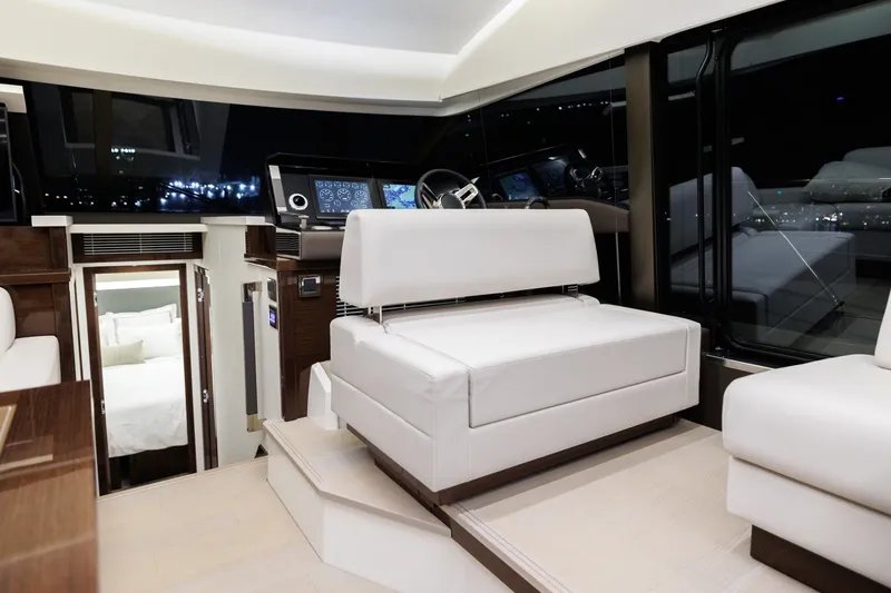 Slide: The Image of Prestige 520 2026 - 7602476