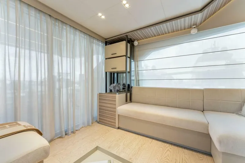 Slide: The Image of Ferretti 670 Motoryacht 2020 - 7602381