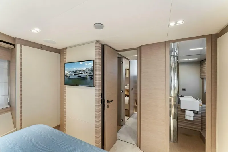 Slide: The Image of Ferretti 670 Motoryacht 2020 - 7602416